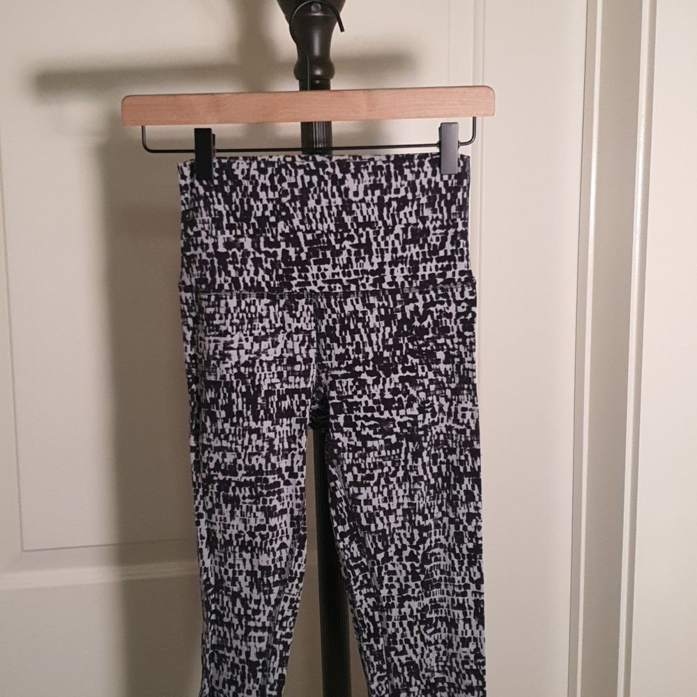 Lululemon Align Pant 28"Urban Block Ice Grey Black size 4
